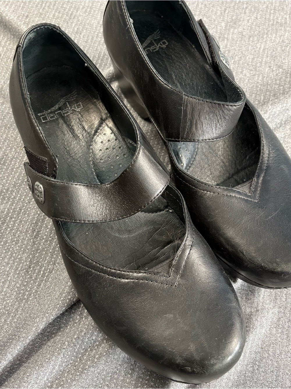 Dansko Black Leather Mary Jane Flats with Strap size 39